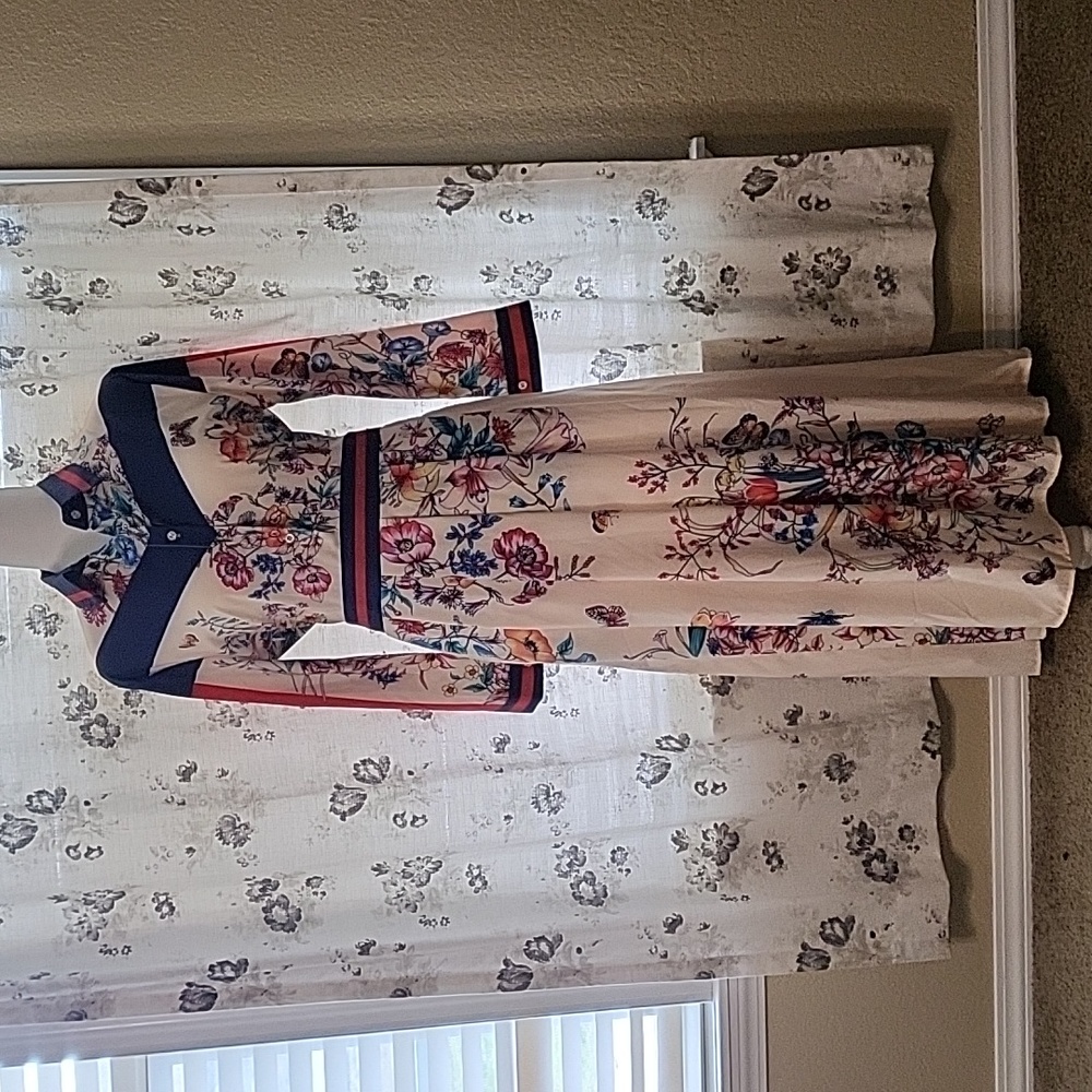 Dress - Picture 3 of 4